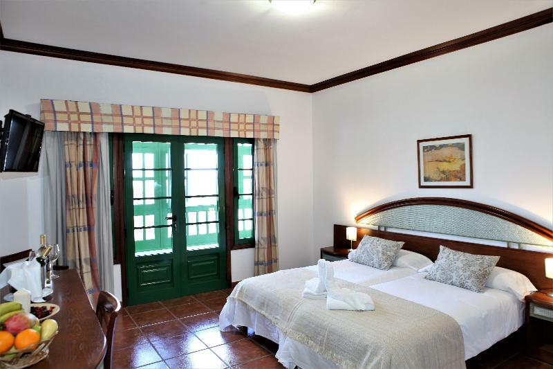 B&B Hotelito El Campo Yaiza  Exterior photo